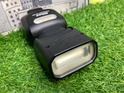 Nikon Speedlight SB-500