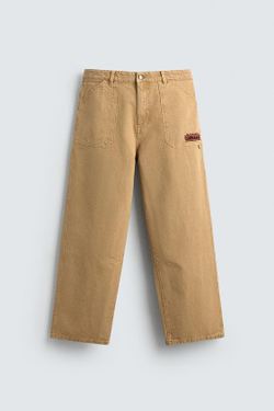 ZARA МЕШКОВАТЫЕ БРЮКИ С ВЫШИТОЙ НАШИВКОЙ NFL WASHINGTON COMMANDERS, РЫЖЕВАТО-КОРИЧНЕВЫЙ