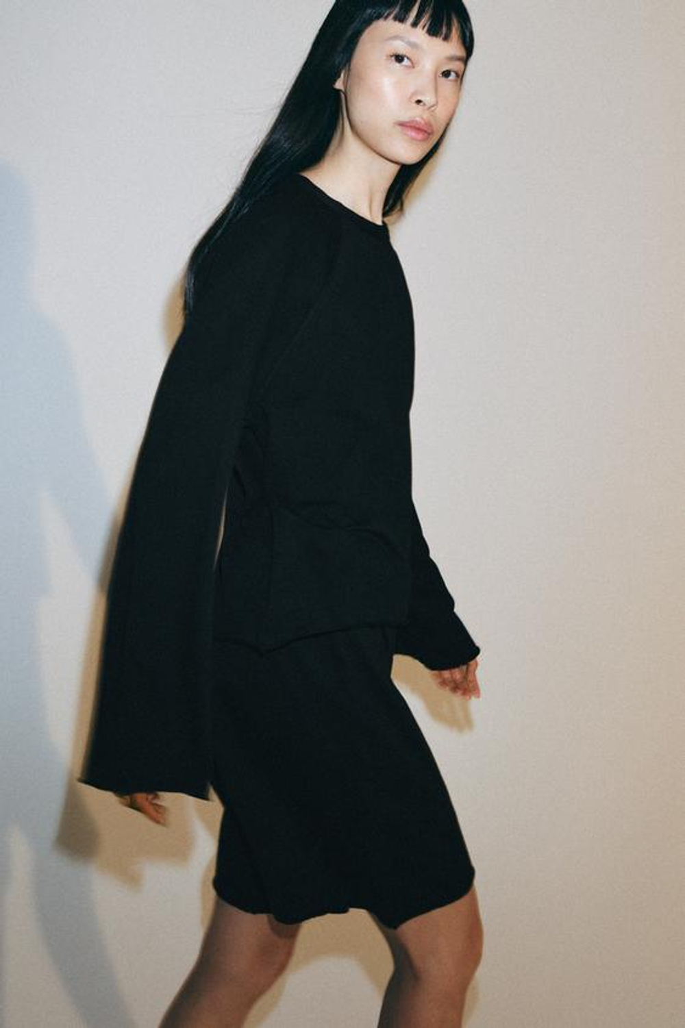 ZARA ХЛОПКОВЫЕ ШОРТЫ НА ШНУРКЕ, ЧЕРНЫЙ