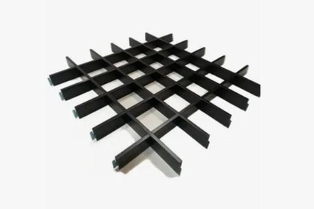 Ячеистый подвесной потолок «Грильято»