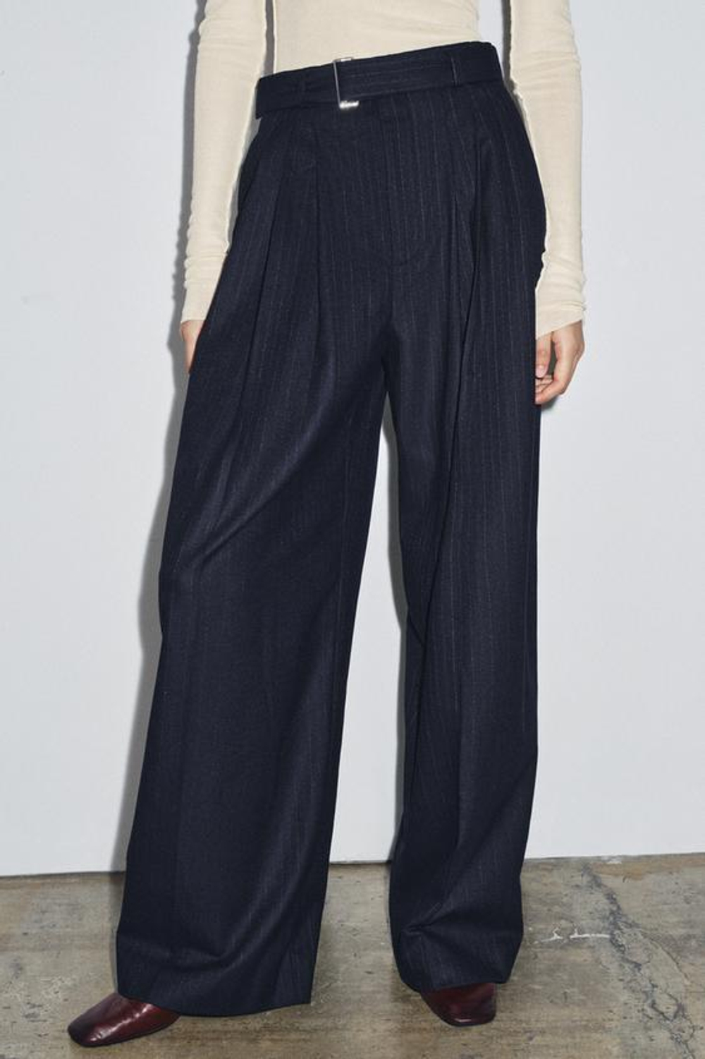 ZARA БРЮКИ В ПОЛОСКУ С РЕМНЕМ — ZW COLLECTION, СИНИЙ