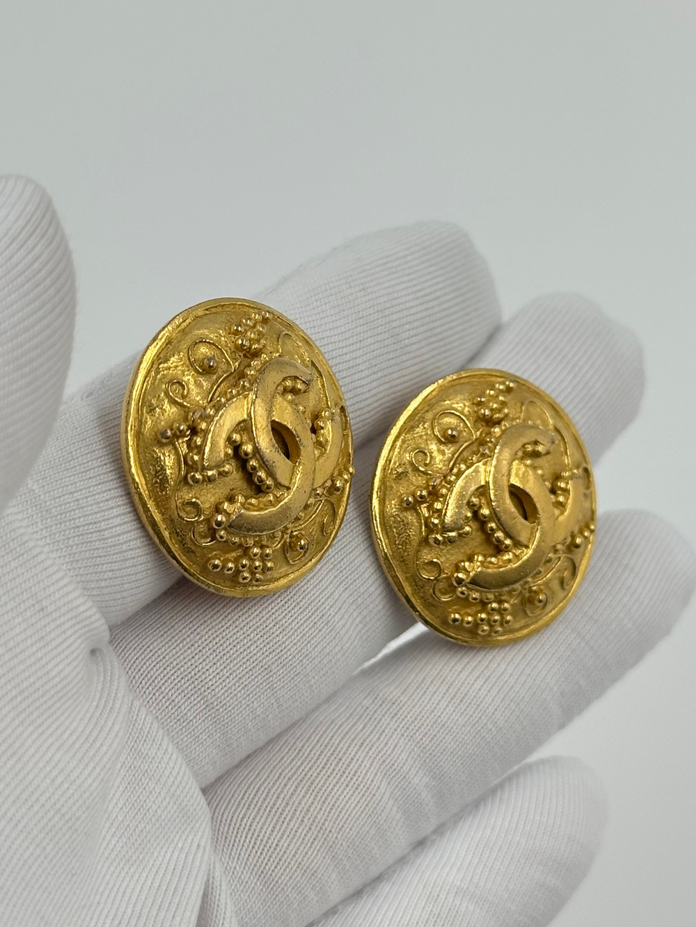 Клипсы Виноград Chanel