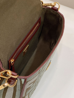Fendi Baguette 27 cm
