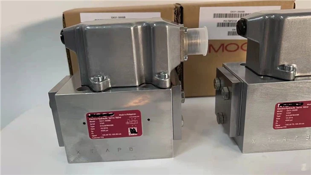 Сервоклапан MOOG D633