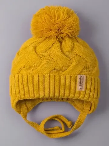 Шапка вязаная демисезонная на завязках для детей