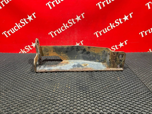 Кронштейн подножки левый