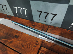 Молдинг стекла переднего правого Camry XV70 Новый Оригинал 7571033170