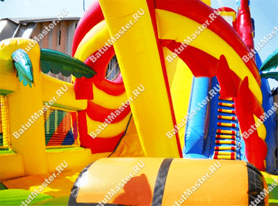 Большой надувной батут "Говорящая акула" 14*10*6 м