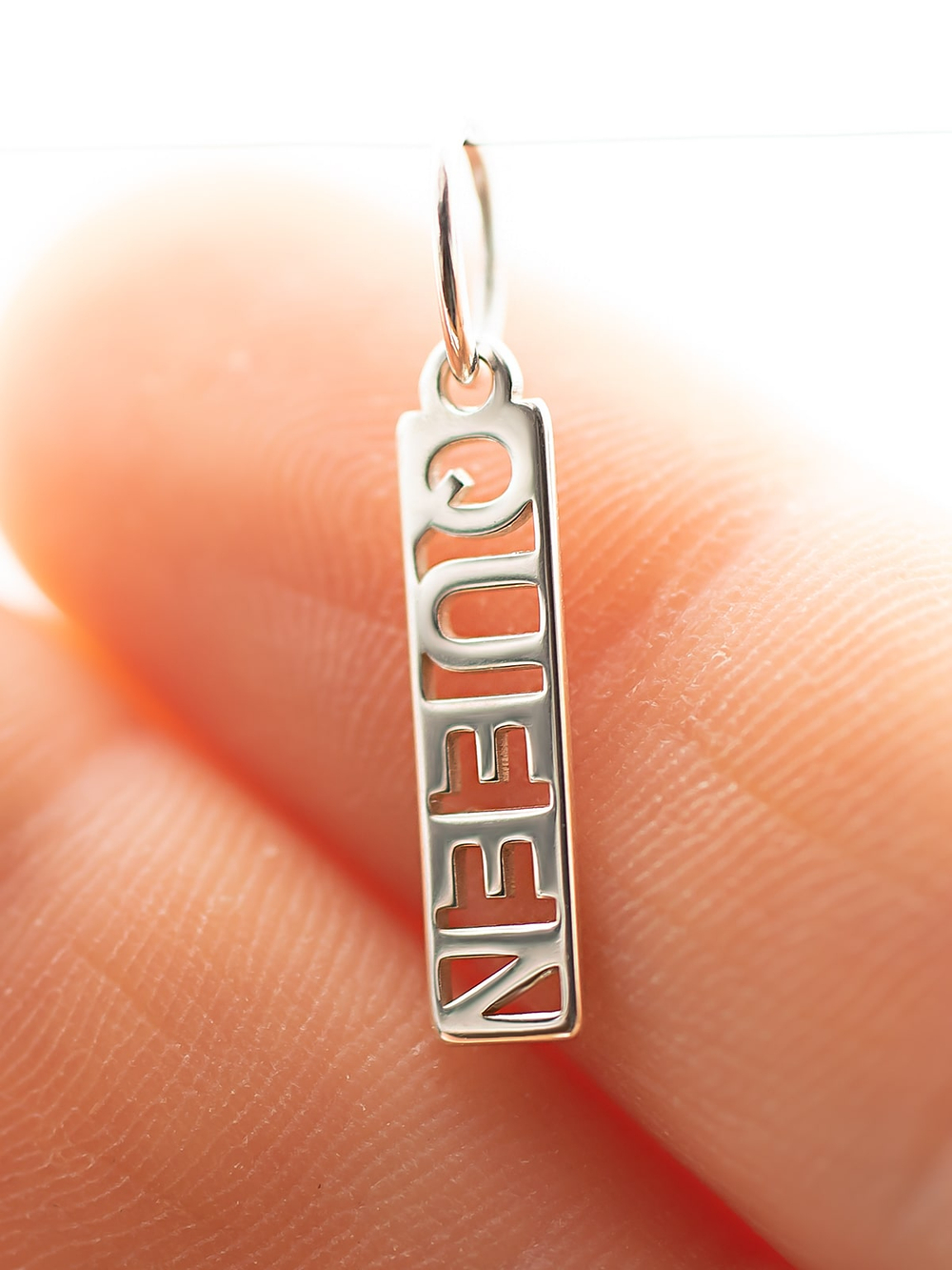 Подвеска QUEEN из серебра