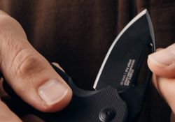 Нож SOG 14-03-02-57 Stout FLK Blackфотография - 3