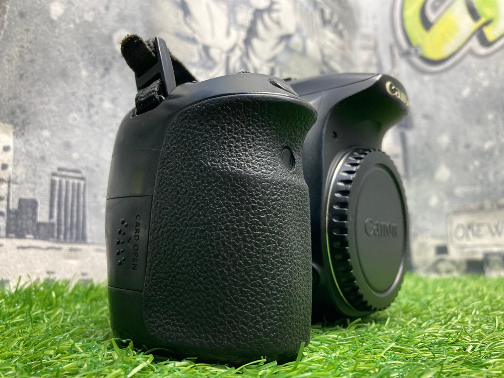 Canon EOS 60D С дефектом
