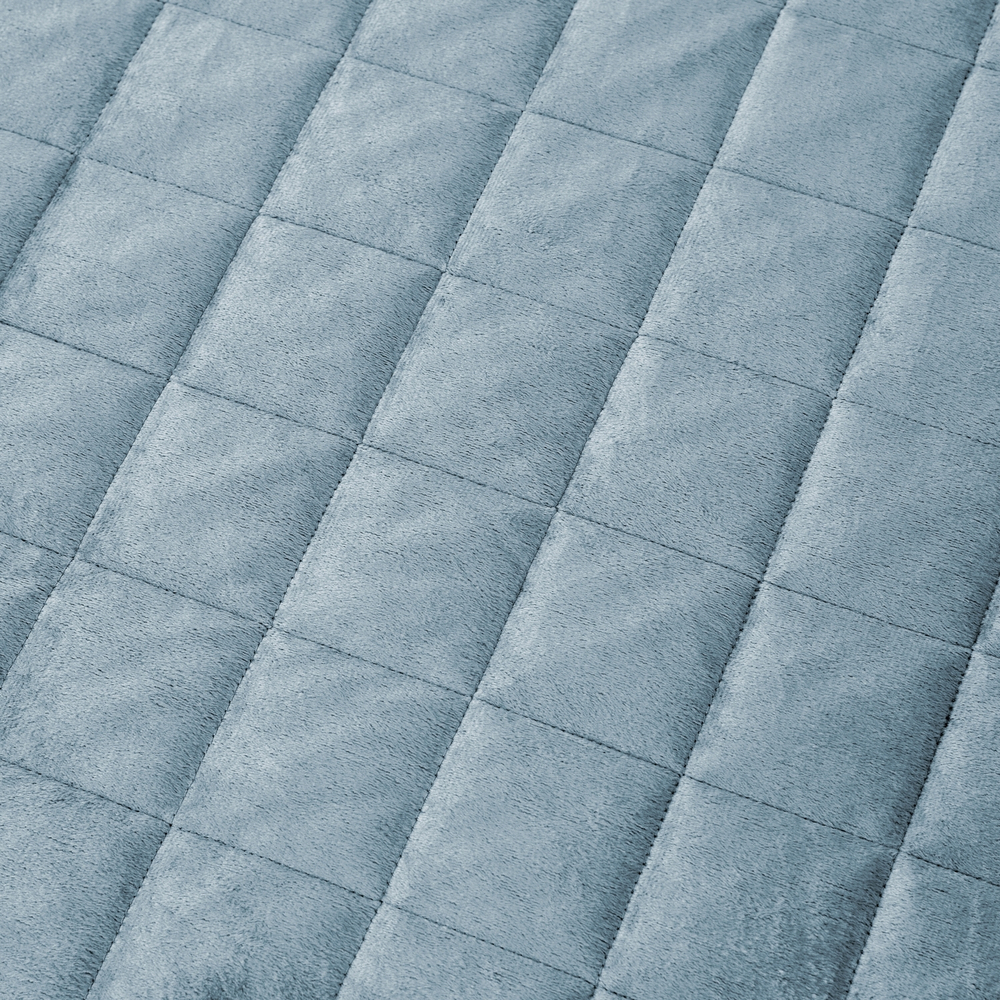 Велюровое покрывало в клетку и две наволочки OVL022