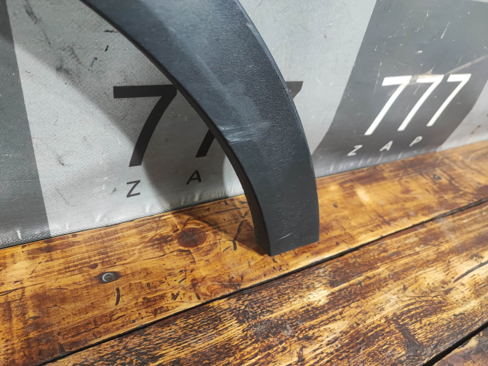 Накладка крыла заднего правого Geely Coolray 19-нв Б/У Оригинал 6073056300