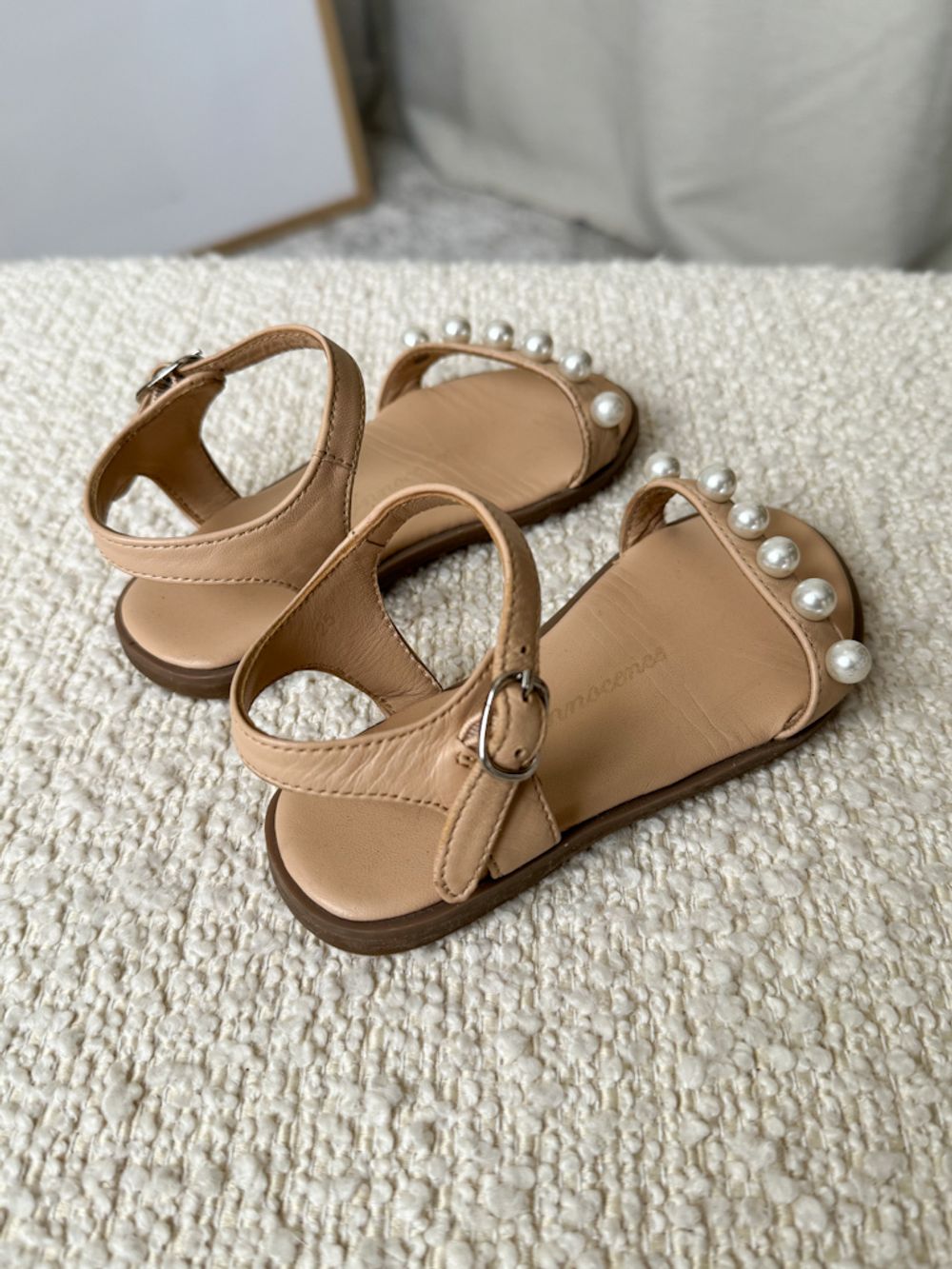 Кожаные сандалии Age of  Innocence, 24