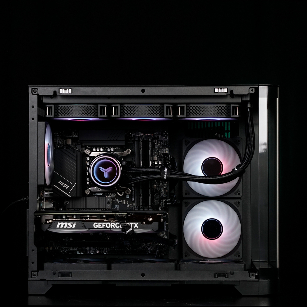 i7 12700KF + RX 9070 16Gb