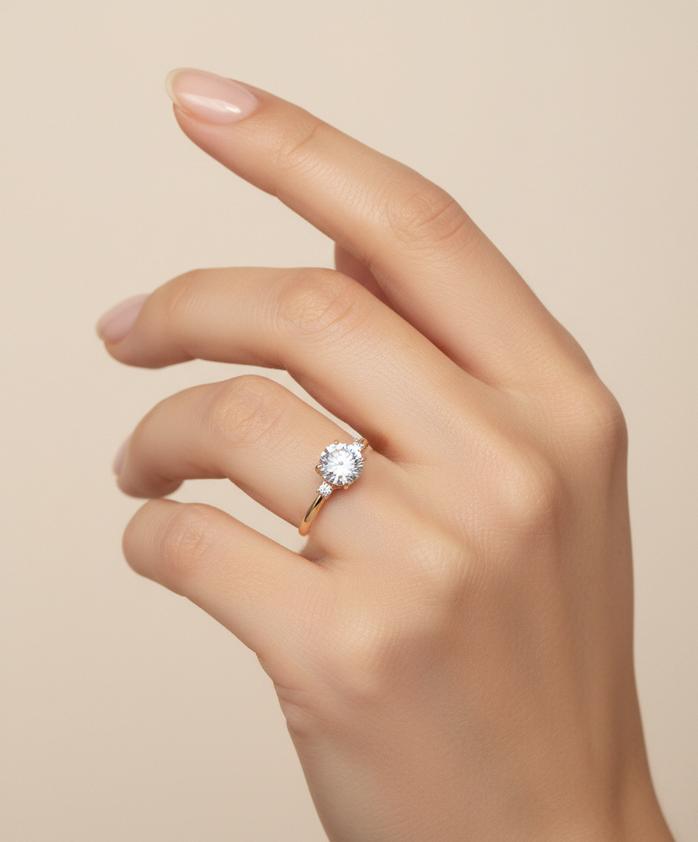 Кольцо из золота с фианитом, 019034