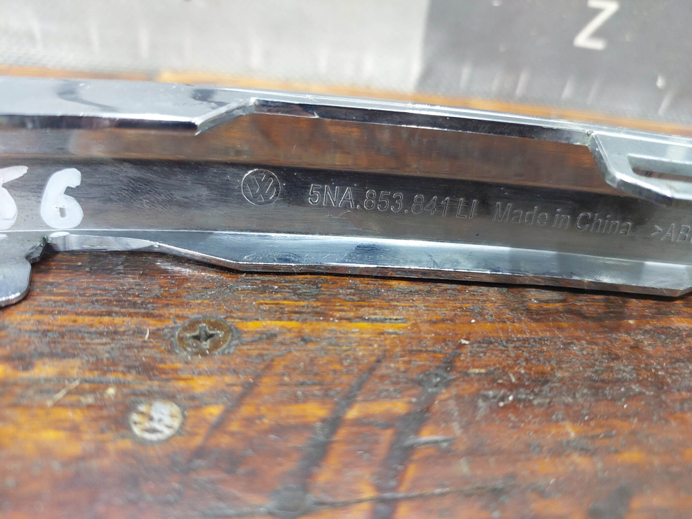 Молдинг заднего бампера левый Volkswagen Tiguan 2 16-20 Б/У Оригинал 5NA853841LI