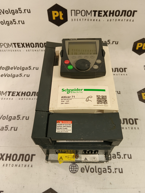 S.E. ATV71HU30N4 б/у