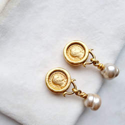 Клипсы Linda Levinson с барочным жемчугом