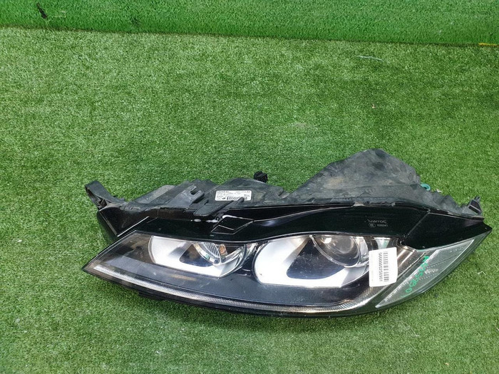 Фара левая Jaguar F-PACE (2016-2020) ксенон (В пленке)