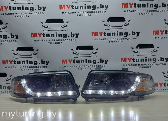 Передние фары Audi A4 B5 daylight black