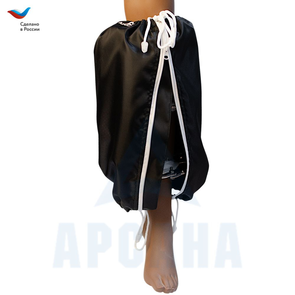 Чехол на аппарат внешней фиксации на голени, с открытой стопой. Цвет изделия черный, цвет молнии белый. Размер GO-8