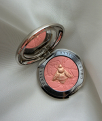 Румяна Chantecaille