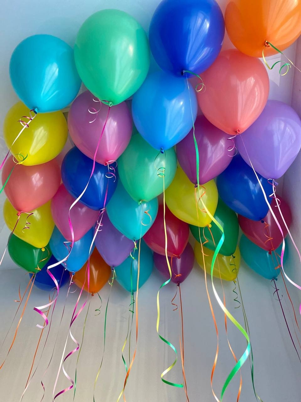 Разноцветные яркие шары под потолок, 30шт №2846