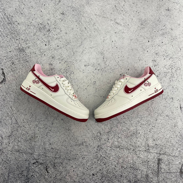 Кроссовки Nike Air Force 1 Valentine's Day white/bordo
