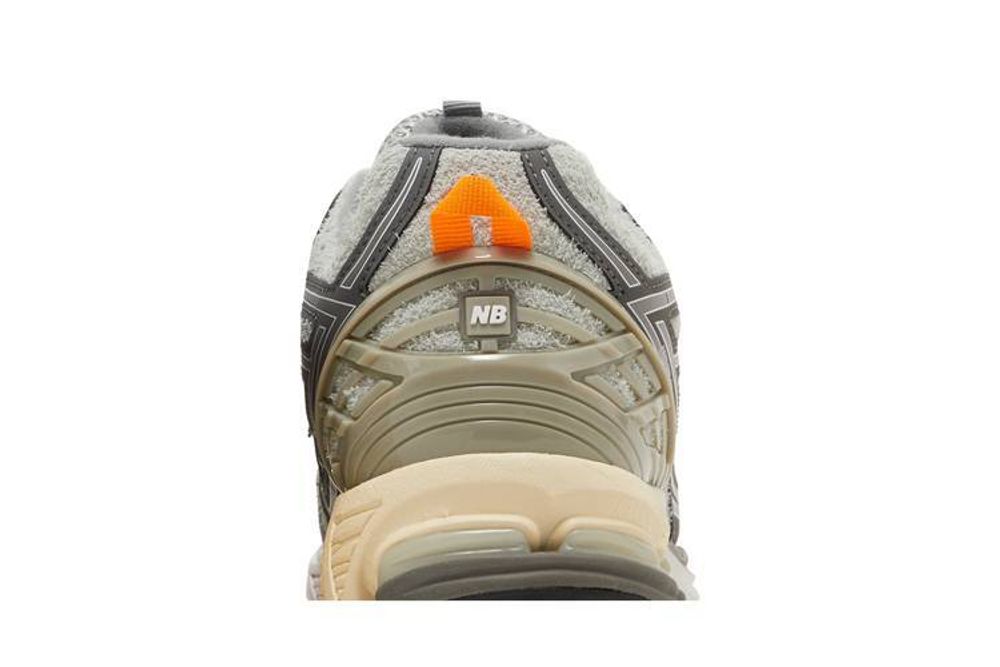 Кроссовки Invincible X N.Hoolywood X New Balance 1906R