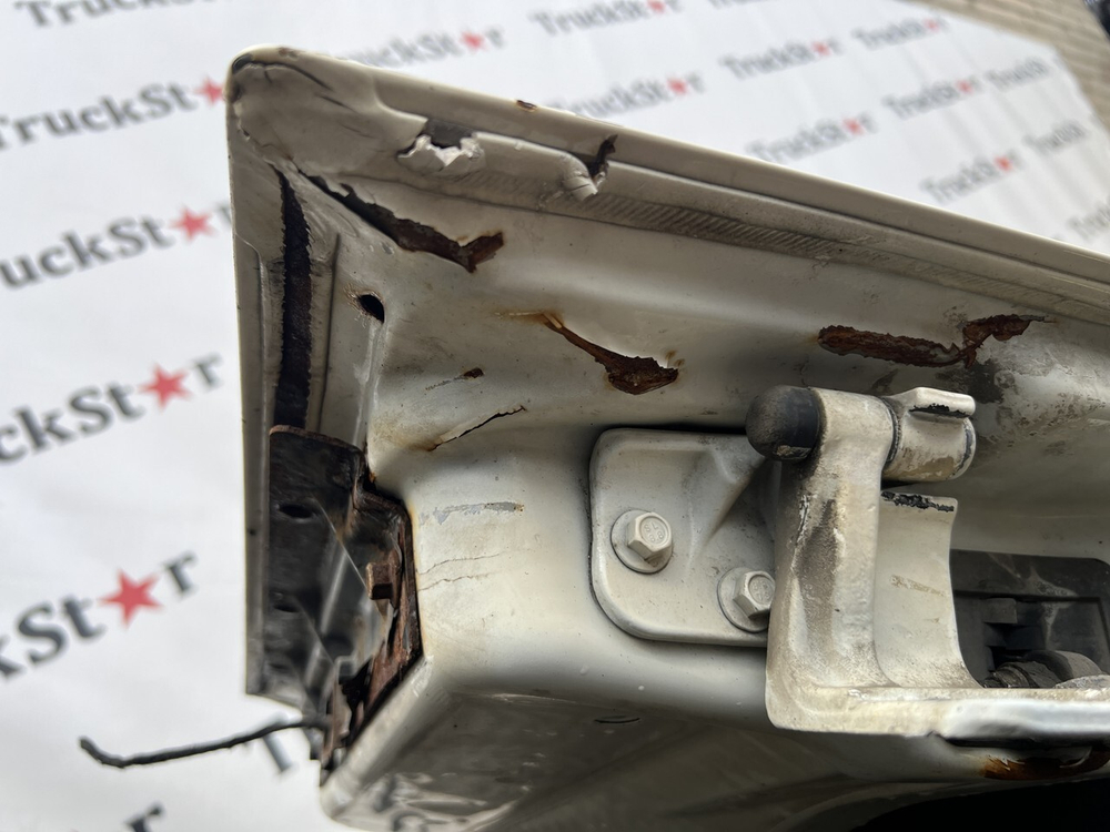 Дверь правая в сборе 2023г