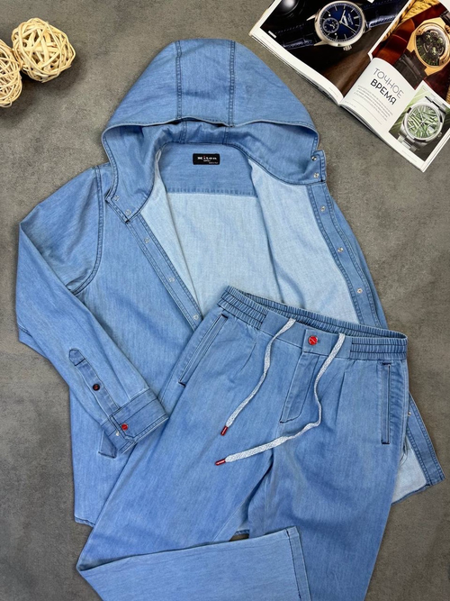 Джинсовый костюм Kiton