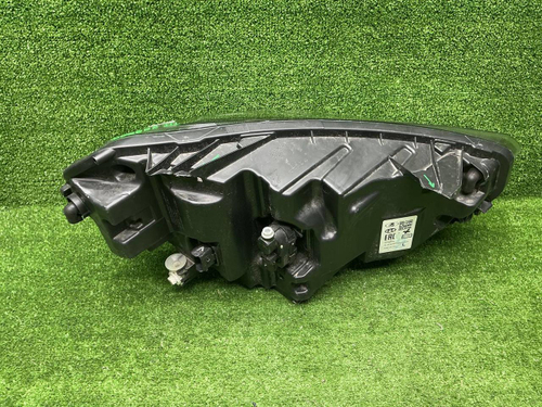 Фара левая Lada Vesta (2022-н.в.) LED