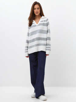 Свитер поло с V-образным вырезом