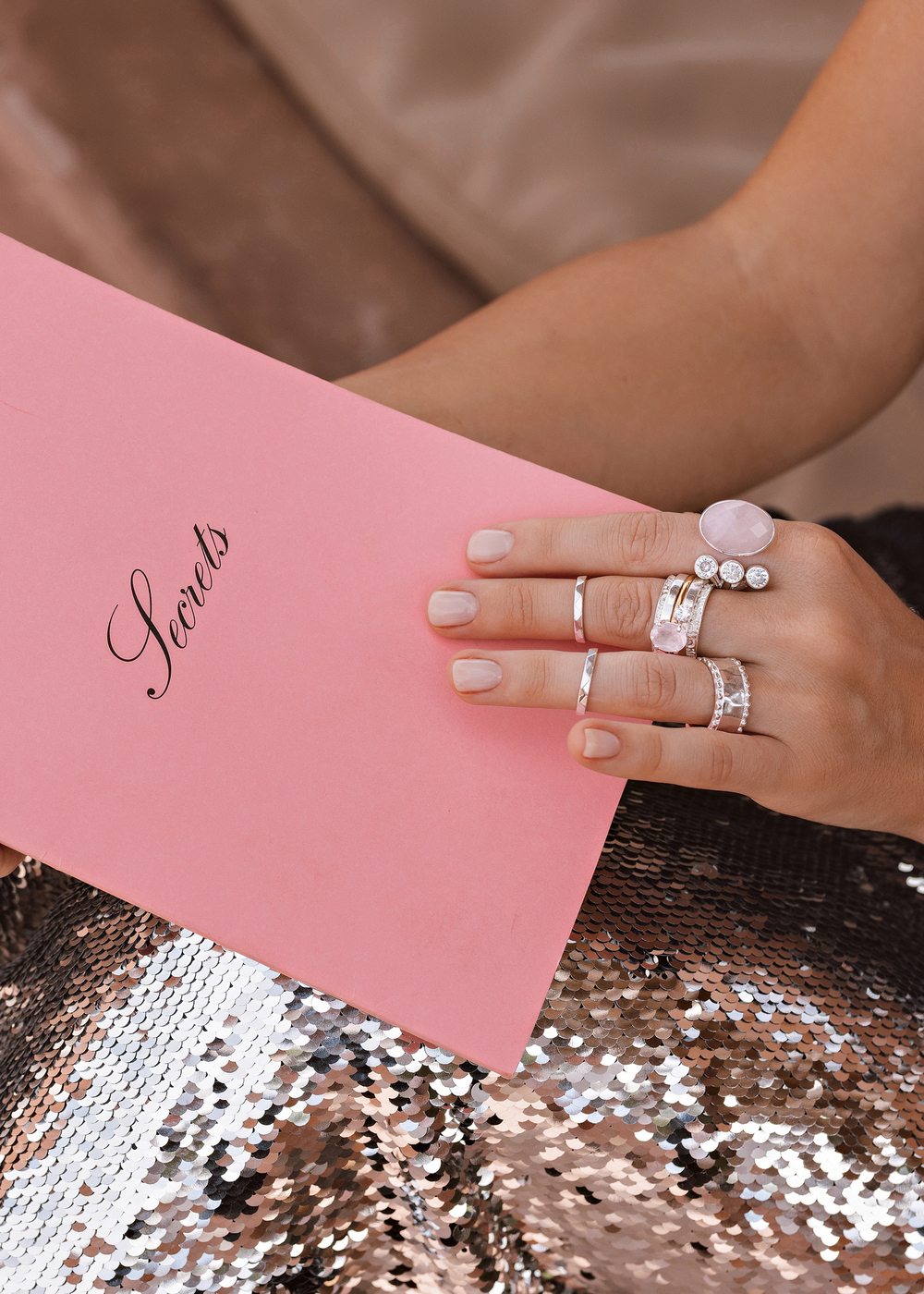 Кольцо «Триплет» с розовым кварцем в шахматной огранке