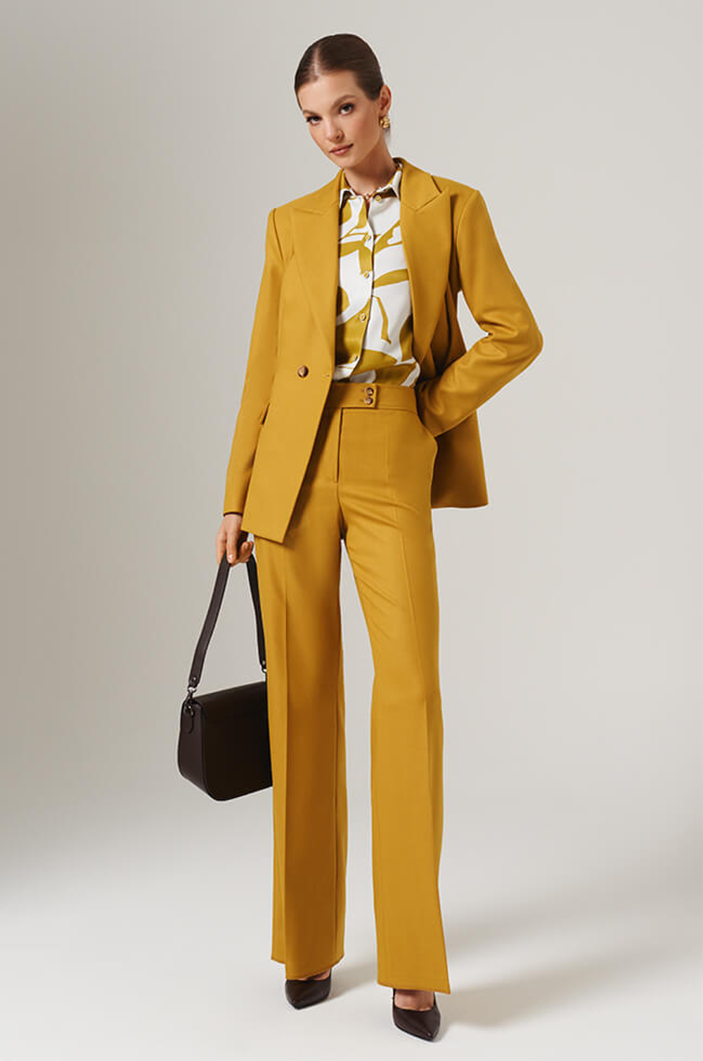 1892 Жакет женский (золотая оливка)