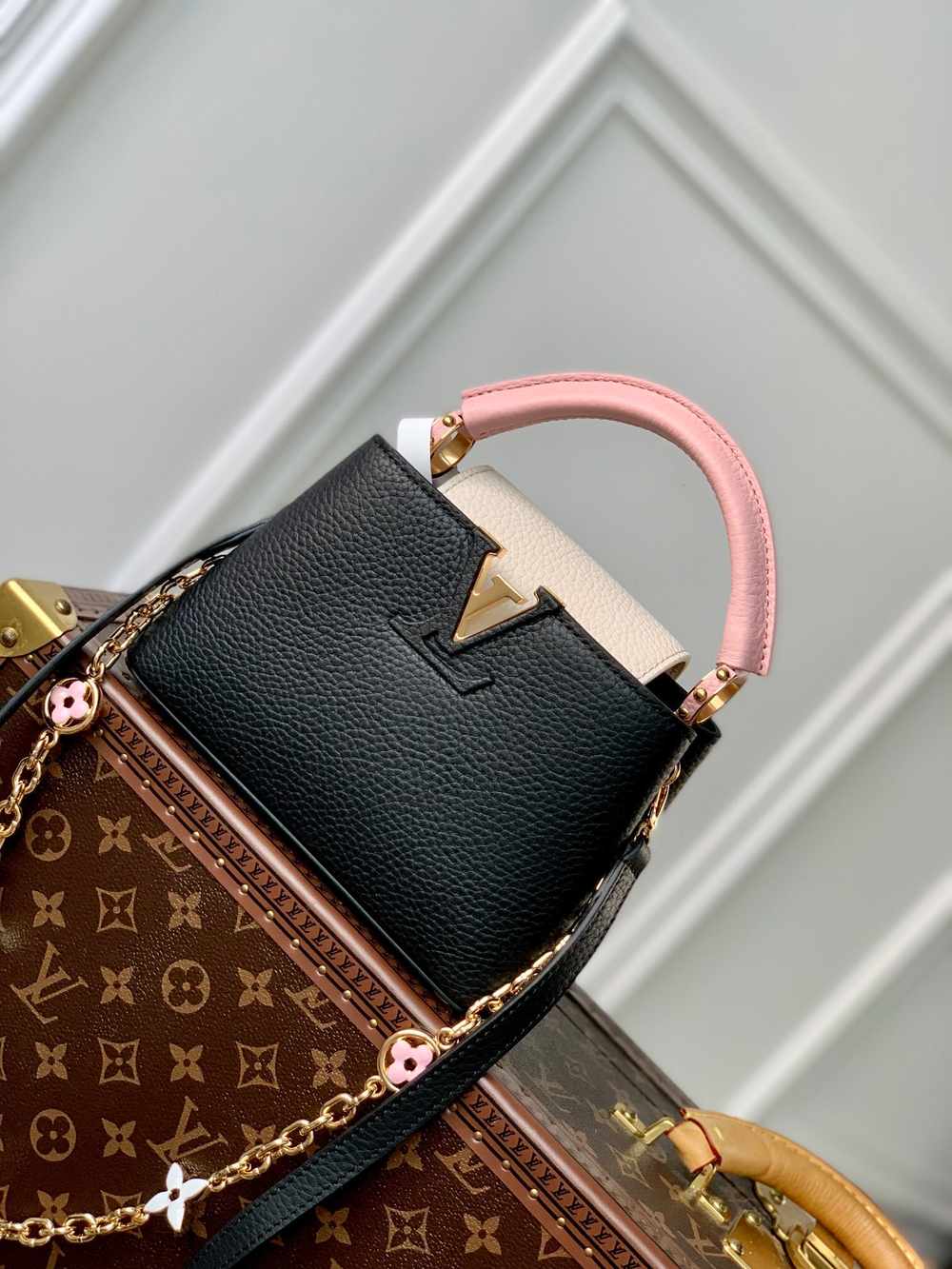 Louis Vuitton Capucines Mini