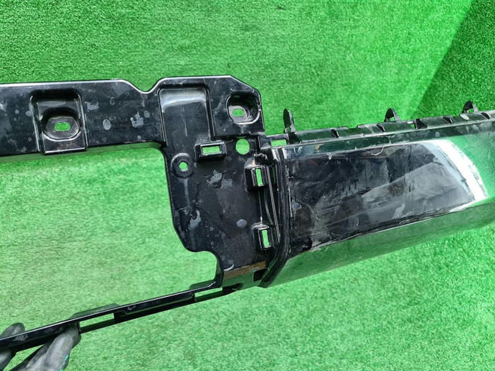 Юбка заднего бампера Toyota Land Cruiser 300 21-нв