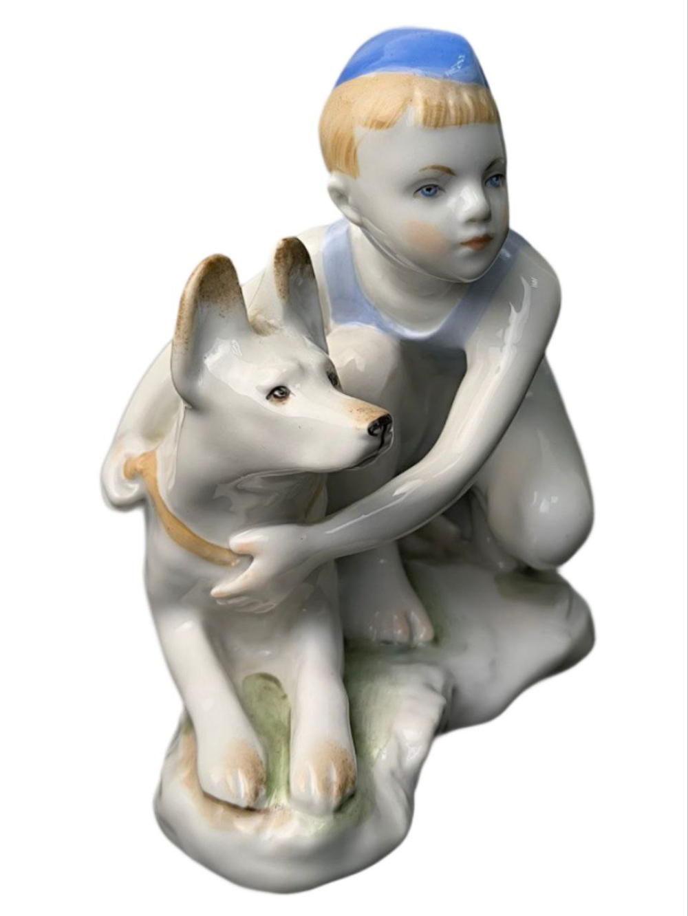 Фарфоровая статуэтка "Юный пограничник с собакой" ЛФЗ