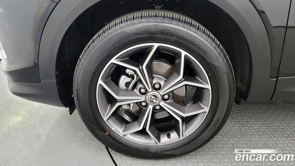 KG Mobility (Ssangyong) Beautiful Korando Бензин 1.5 2WD C7 (01.2023)