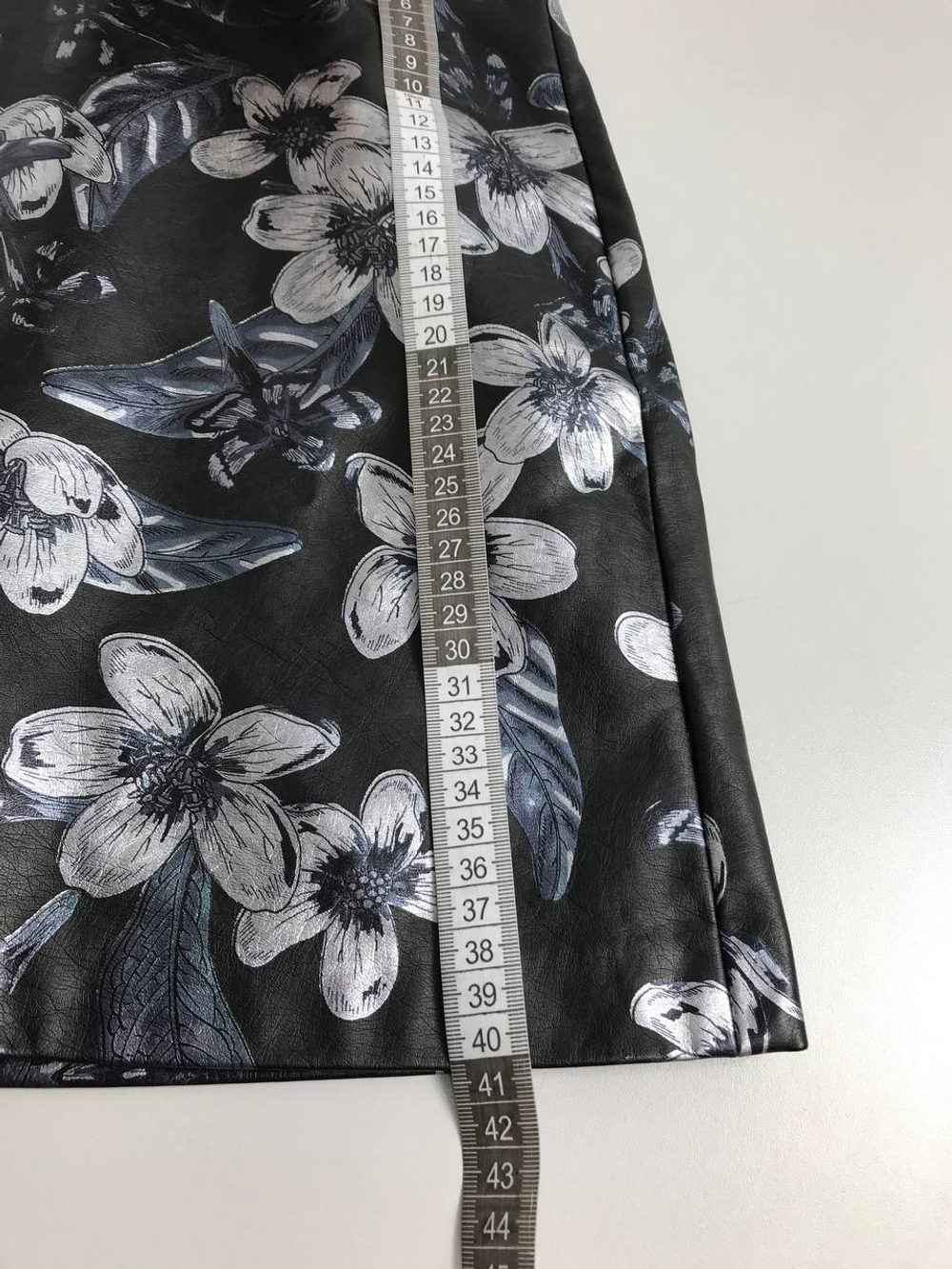 Юбка Ostin под кожу 46 размер