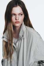 Нейлоновая куртка с каре - ZARA