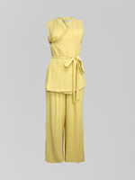 Костюм 2305 однотонный из широких брюк и жилетки с поясом