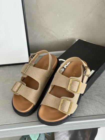 Сандалии из эко замши