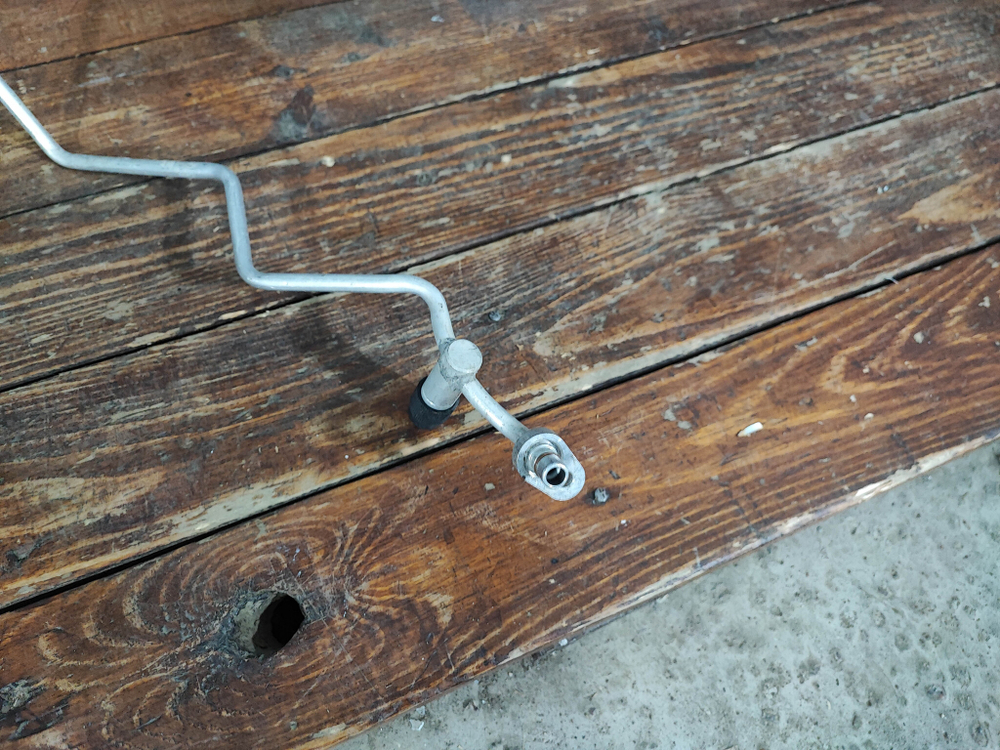 Трубка кондиционера Nissan Qashqai 2 (J11) 13-нв Б/У Оригинал 92440BM90B