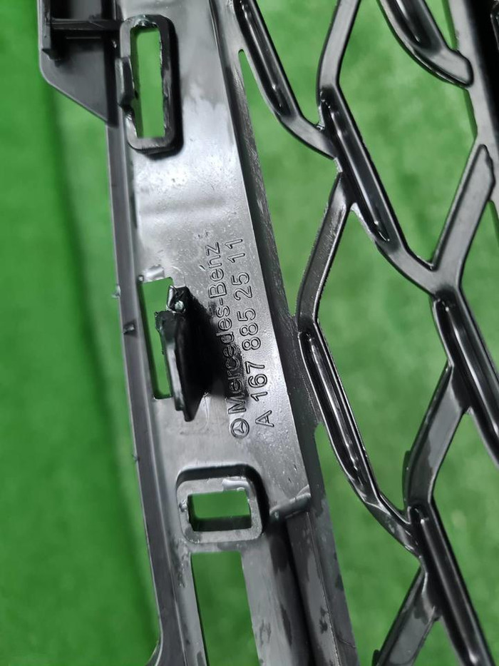 Решетка переднего бампера Mercedes GLS x167 23-нв