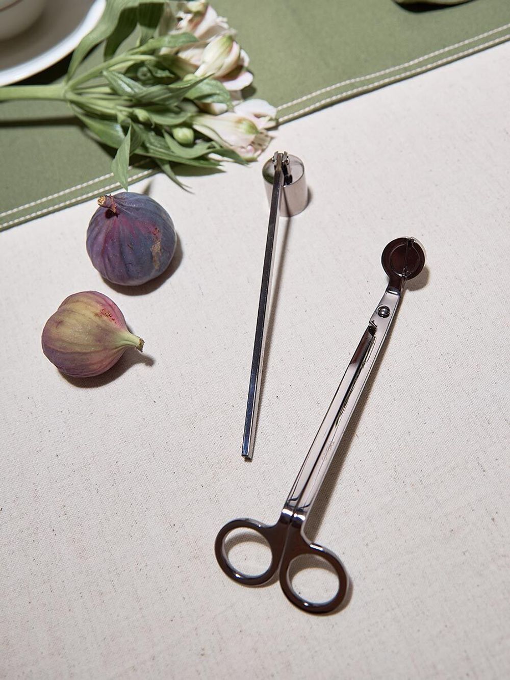 Набор аксессуаров для свечей графитового цвета из коллекции Essential