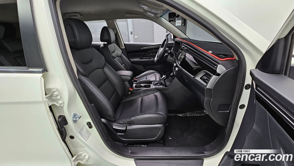 KG Mobility (Ssangyong) Beautiful Korando Бензин 1.5 2WD C5 (04.2020)