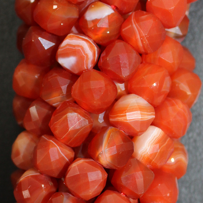 Сердолик куб юв 7мм