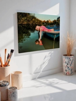 Картина на стену 40 X 50 Девушка в лодке